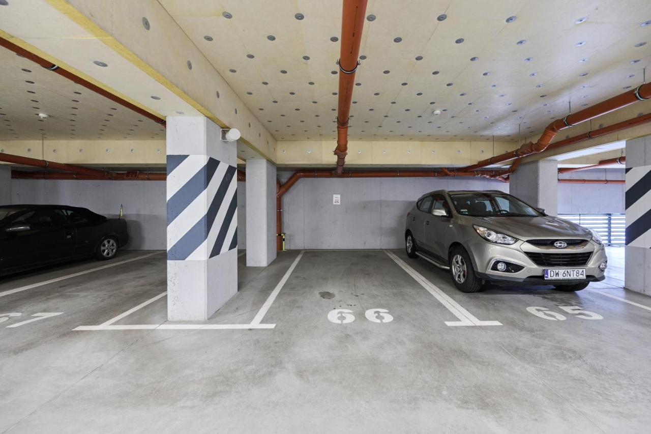 Apartment Krakowska 39 With Ac & Parking & Loggia Wroclaw By Noclegi Renters Esterno foto